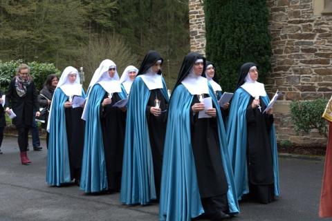 les s&oelig;urs